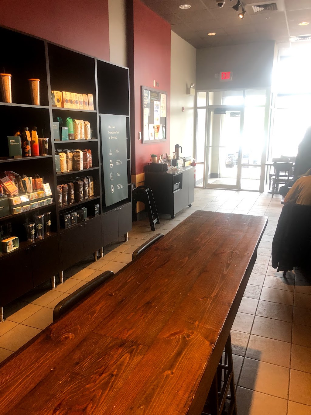 Starbucks | 1640 N Milwaukee Ave, Vernon Hills, IL 60061, USA | Phone: (847) 367-4139