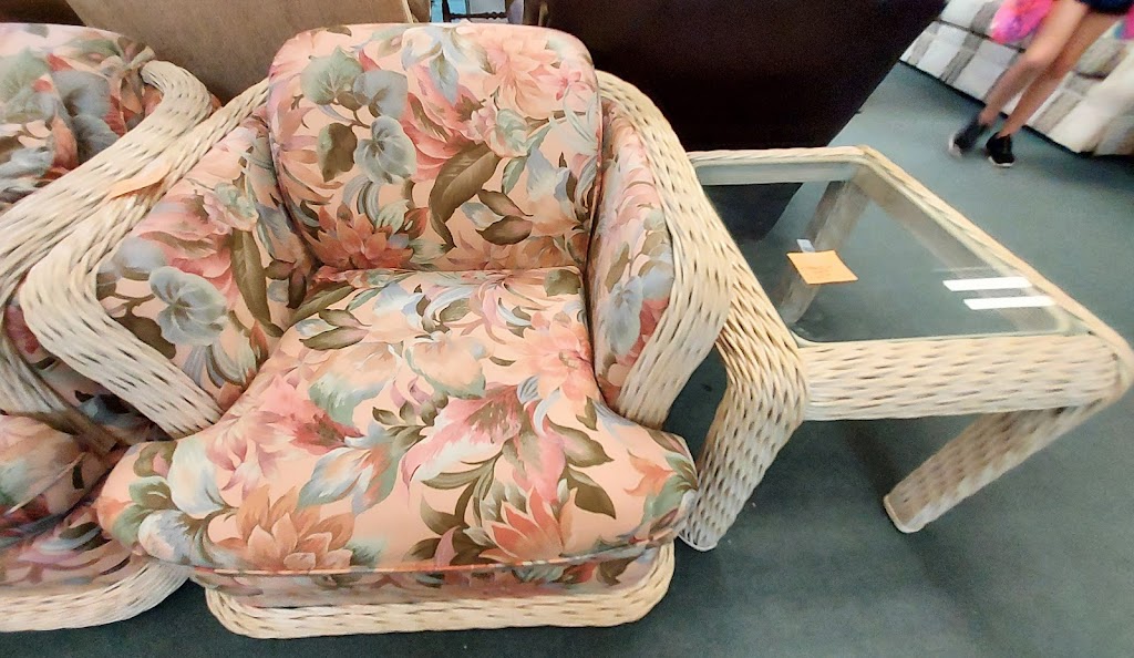 Jericho Road Thrift Store - Winchester Plaza | 5260 Commercial Way, Spring Hill, FL 34606, USA | Phone: (352) 799-2912
