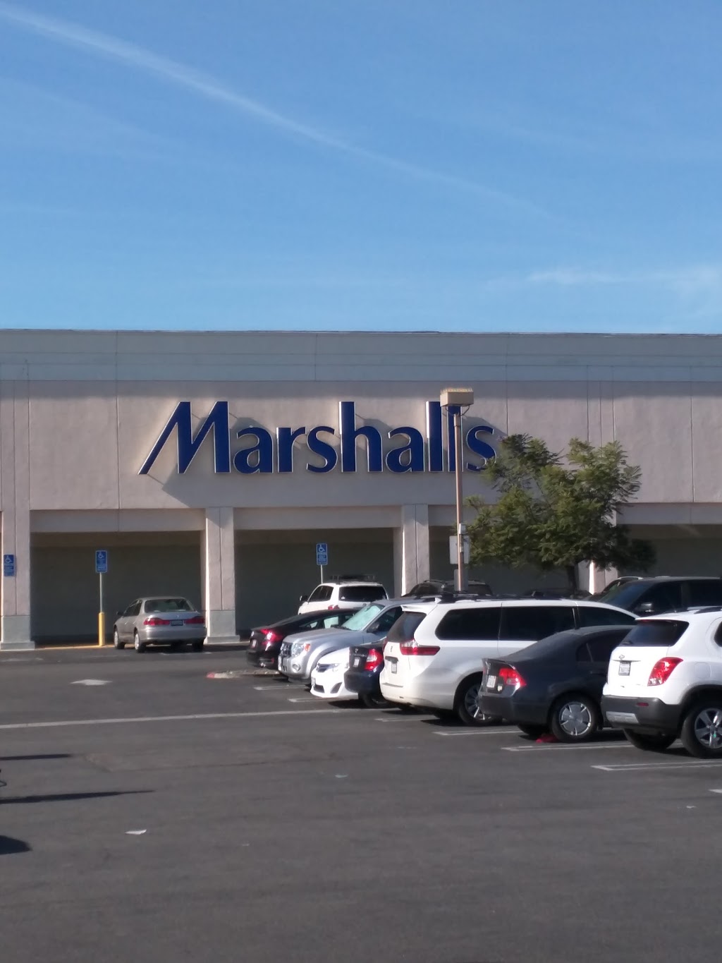 Marshalls | 14401 S Inglewood Ave, Hawthorne, CA 90250, USA | Phone: (310) 679-1187