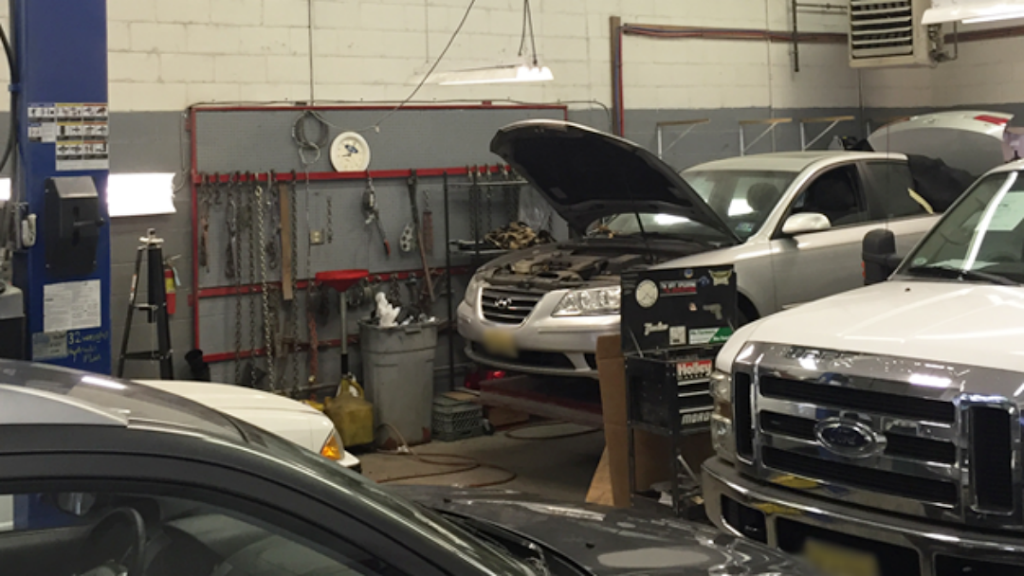 Carlsons Automotive & Body Shop | 707 Bennetts Mills Rd, Jackson Township, NJ 08527, USA | Phone: (732) 928-1515