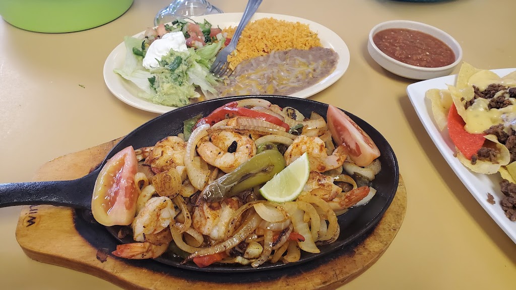 Cowboys Taqueria | 808 E Moore Ave, Terrell, TX 75160, USA | Phone: (972) 551-0700