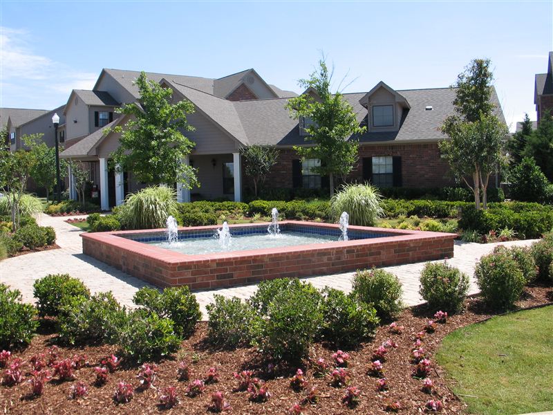 Highland Pointe Apartments | 500 Pointe Pkwy Blvd, Yukon, OK 73099, USA | Phone: (405) 374-5662