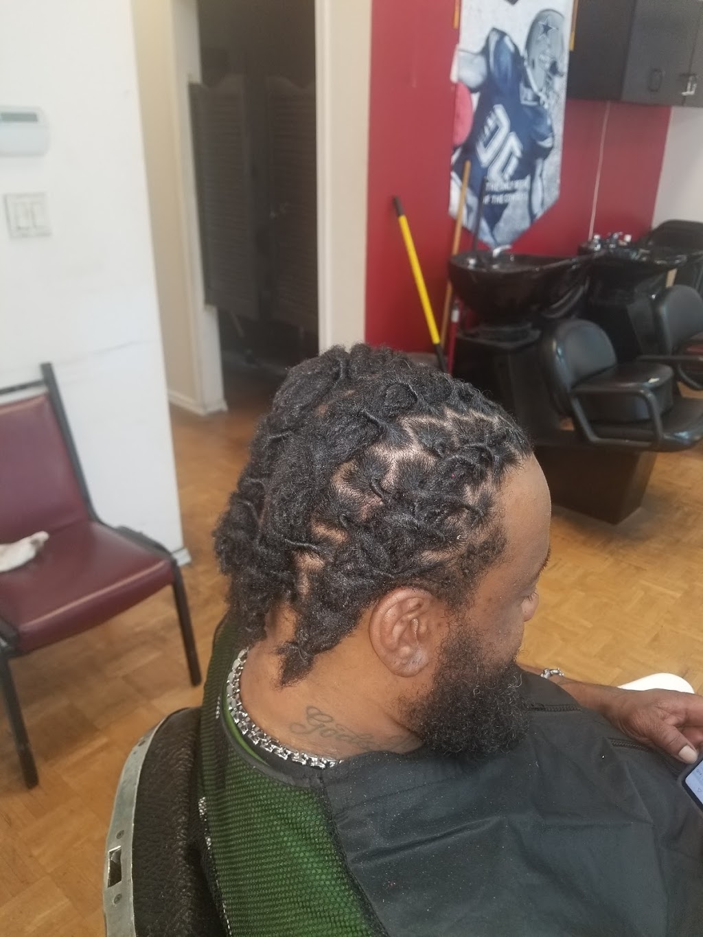 Tonya Barberette Thompson inside Kut Kerators | 900 S Main St #325, Keller, TX 76248, USA | Phone: (214) 434-4312