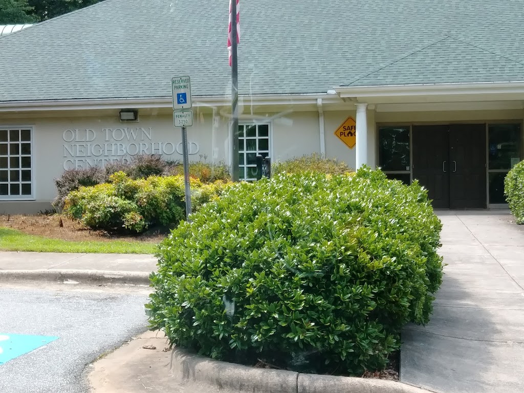 Old Town Neighborhood Center | 4550 Shattalon Dr, Winston-Salem, NC 27106, USA | Phone: (336) 922-3561