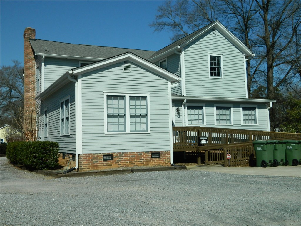 The Historic Holly House Office Suites | 16 Oak Grove St, Mt Holly, NC 28120, USA | Phone: (704) 469-0014