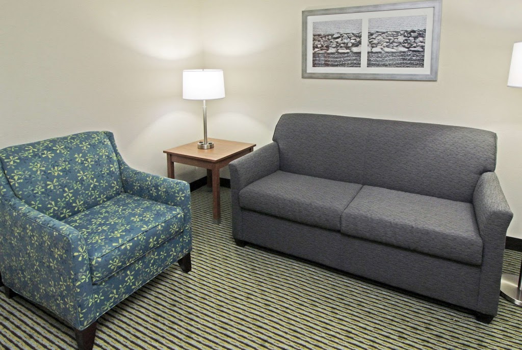 Quality Suites Lake Wright - Norfolk Airport | 1521 Premium Outlets Blvd Building A, Norfolk, VA 23502, USA | Phone: (757) 461-6251