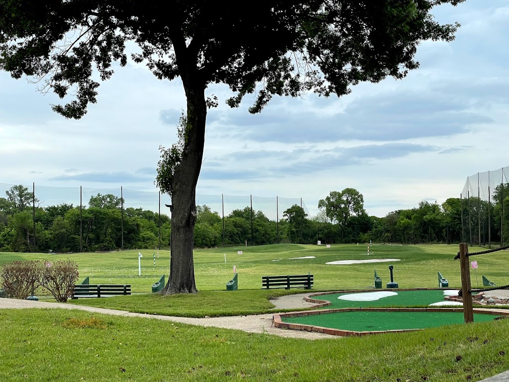 Golf Center of Arlington | 1301 NE Green Oaks Blvd, Arlington, TX 76006, USA | Phone: (817) 469-9005