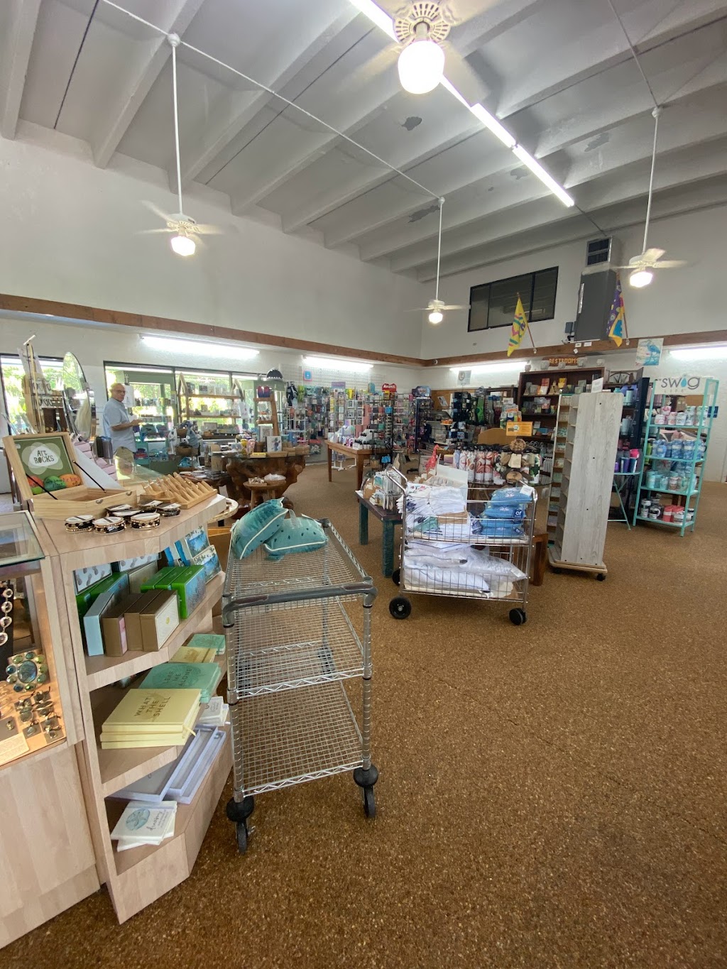 Shell World | 97600 Overseas Hwy, Key Largo, FL 33037, USA | Phone: (305) 852-8245