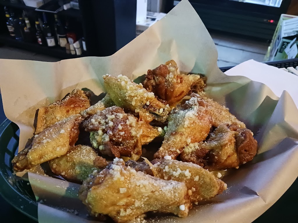 Lucky’s Bar & Grille | 1724 Prospect Rd, Pittsburgh, PA 15236, USA | Phone: (412) 881-4044