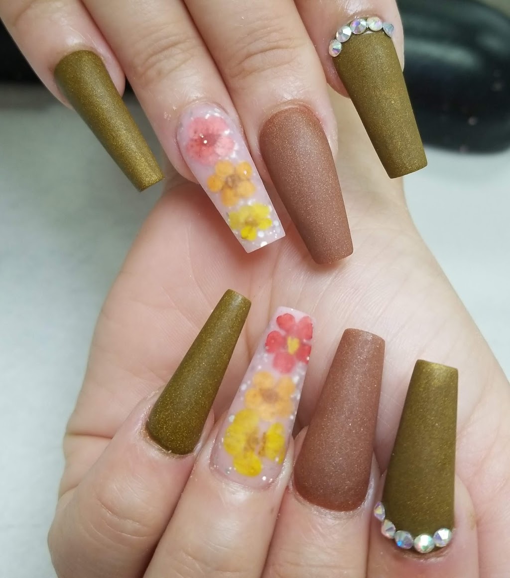 Regal Nails, Salon & Spa | 375 Kings Hwy, Punta Gorda, FL 33983, USA | Phone: (941) 764-8200