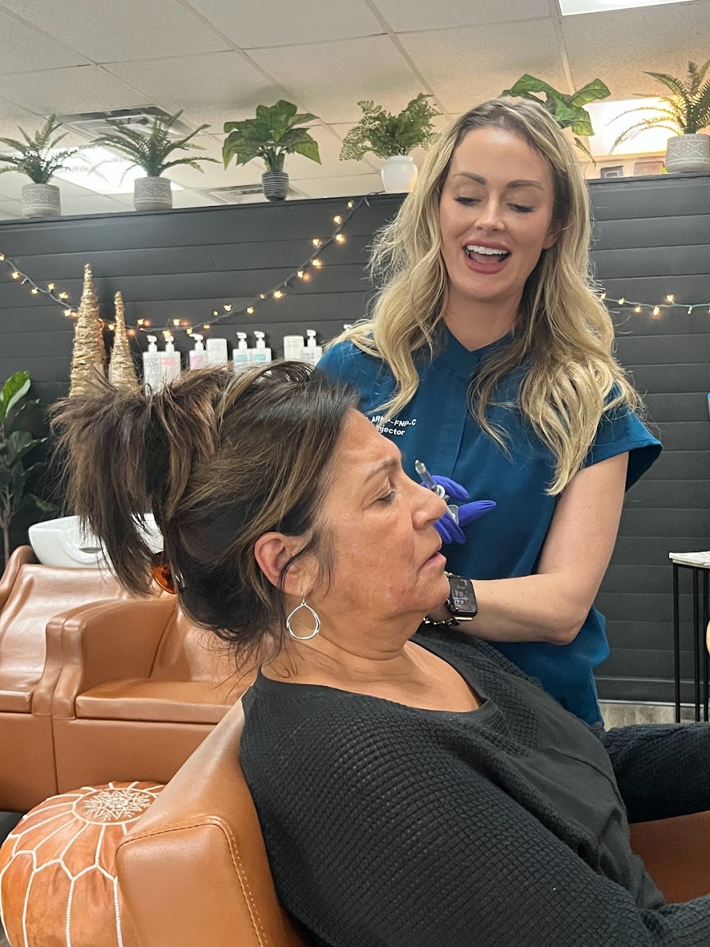 Goldfingers Aesthetics Lady Lake / Villages | 8550 NE 138th Ln Bldg 600, Lady Lake, FL 32159, USA | Phone: (352) 707-0707