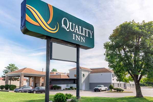 Quality Inn | 616 N Broad St, Fairborn, OH 45324, USA | Phone: (937) 879-7666