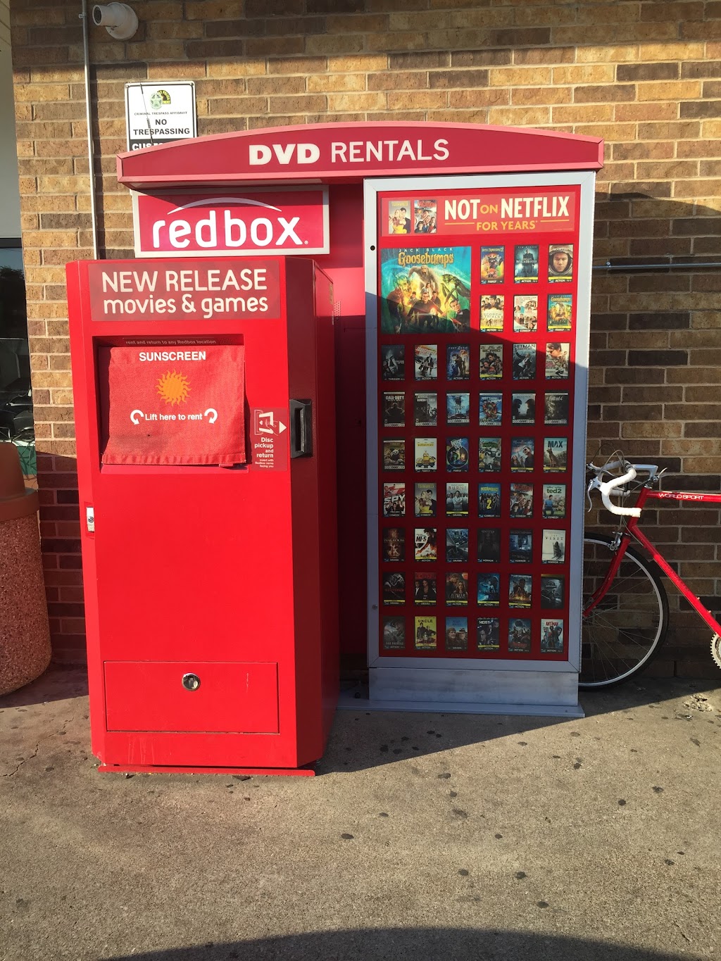 Redbox | 14300 Montfort Dr, Dallas, TX 75254, USA | Phone: (866) 733-2693