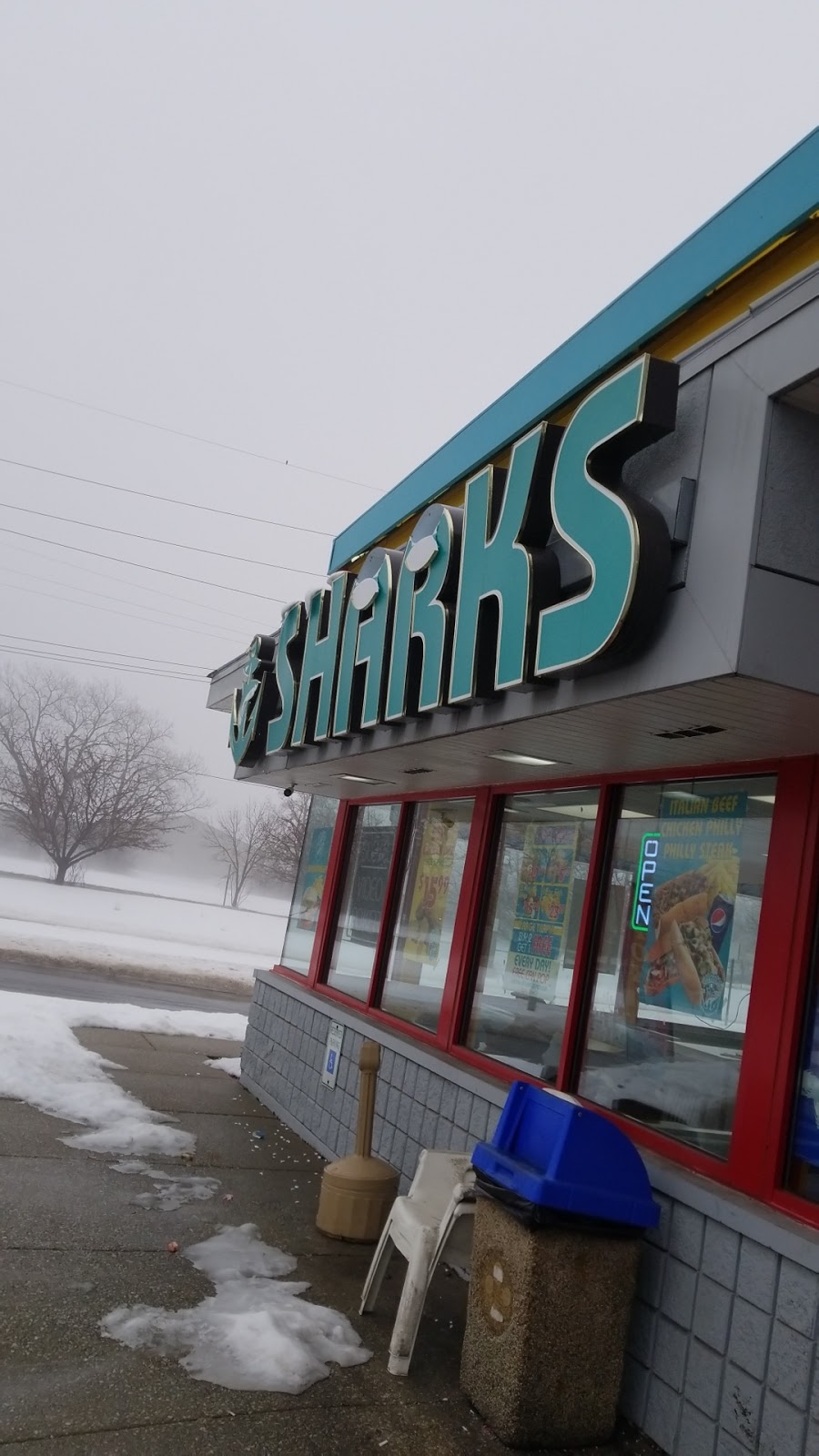 Sharks Fish & Chicken | 340 E 167th St, Harvey, IL 60426, USA | Phone: (708) 566-5323