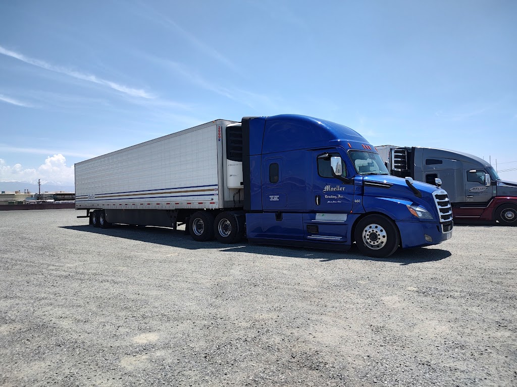 Moeller Trucking Inc | 8100 Industrial Dr, Maria Stein, OH 45860, USA | Phone: (419) 925-4799