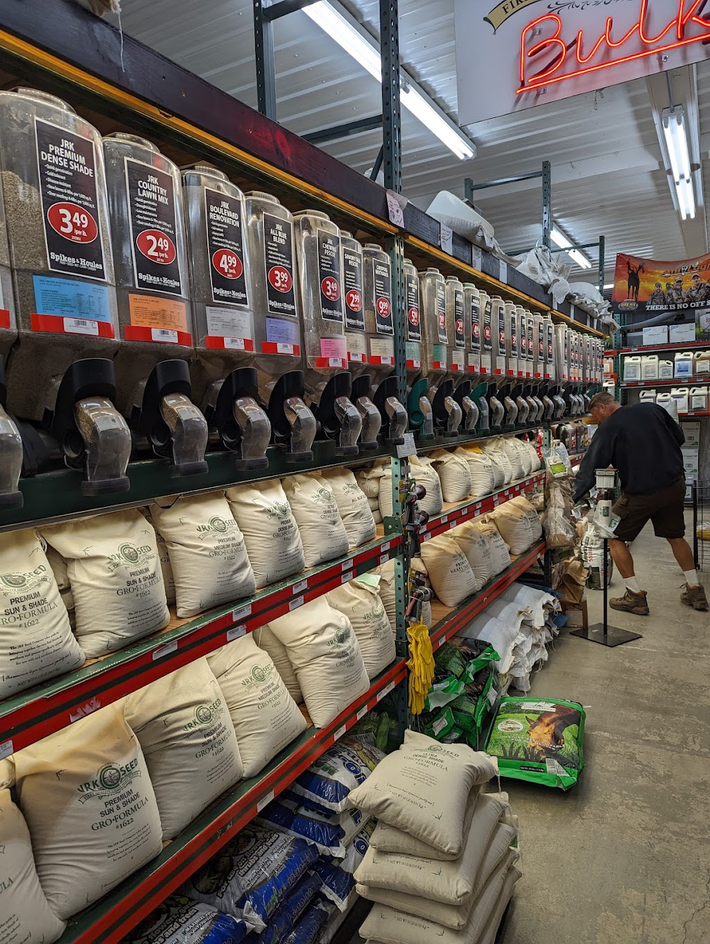 Spikes & Houles Feed, Seed & Pet Supply | 6265 County Rd 19, Loretto, MN 55357, USA | Phone: (763) 479-1481