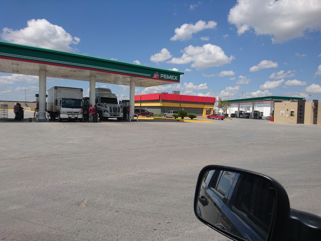 OXXO GAS Nacional | 88296 Nuevo Laredo, Tamaulipas, Mexico | Phone: 800 699 6427