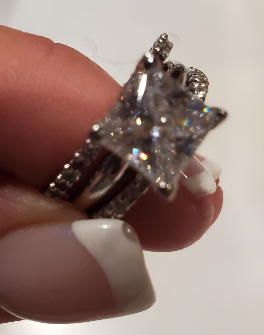 Diamonds On Main | 1314 W Frontage Rd, Stillwater, MN 55082, USA | Phone: (651) 430-2493