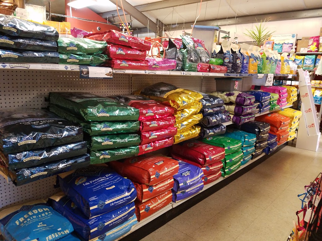 Grosse Ile Pet & Garden Center | 8943 Macomb St, Grosse Ile Township, MI 48138, USA | Phone: (734) 675-1671