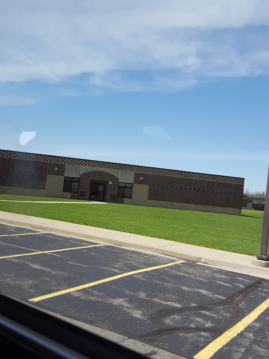 Maple Creek Middle School | 425 Union Chapel Rd, Fort Wayne, IN 46845, USA | Phone: (260) 338-0802