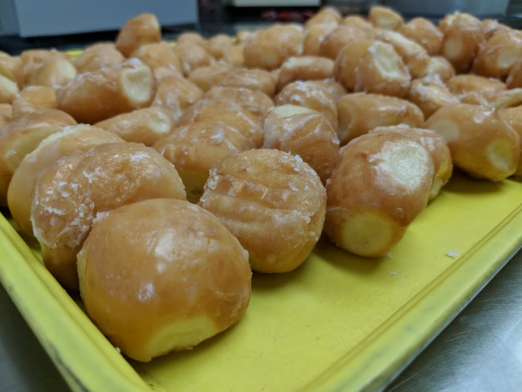 Young Donuts | 1601 S 9th St #600, Midlothian, TX 76065, USA | Phone: (972) 775-5188