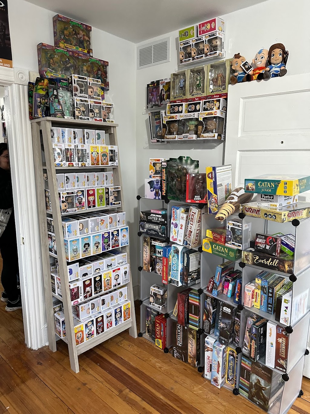 Final Boss Comics & Games | 10 Gordon Ave, Lawrence Township, NJ 08648, USA | Phone: (609) 447-1093