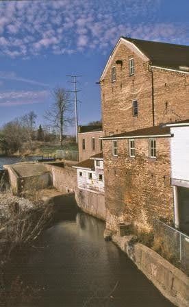 Barton Roller Mill | 1784 Barton Ave, West Bend, WI 53090, USA | Phone: (262) 334-3725