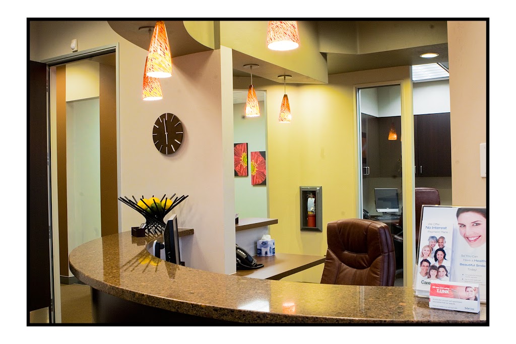 Breaux Aaron K DDS - The Smile Lounge | 4801 Coffee Rd #200, Bakersfield, CA 93308, USA | Phone: (661) 588-8403