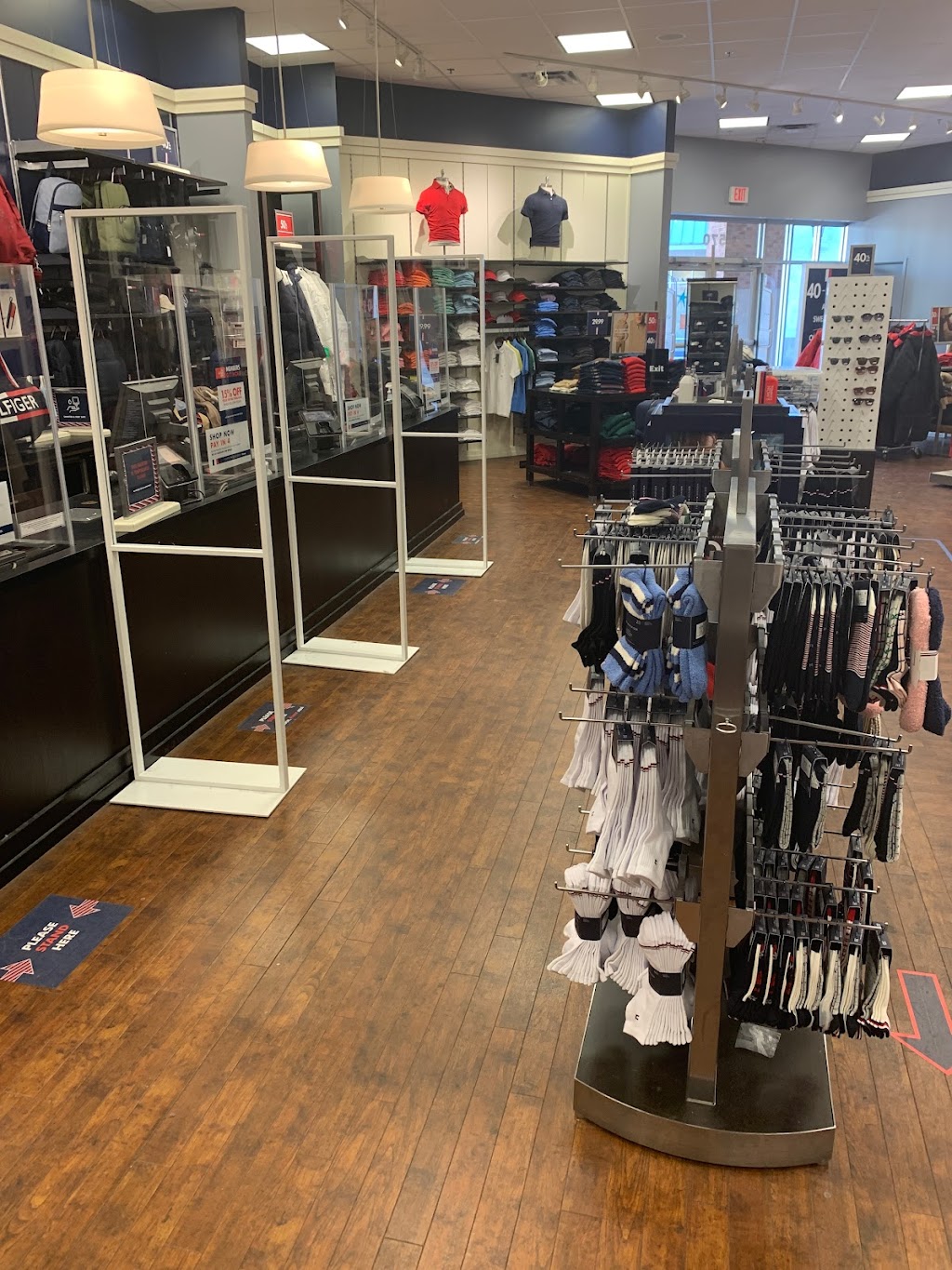 Tommy Hilfiger | 4000 Arrowhead Blvd #570, Mebane, NC 27302, USA | Phone: (919) 304-2600