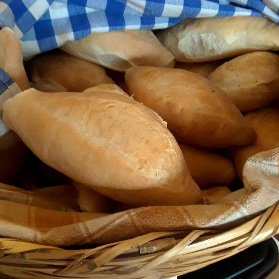 Panaderia Enriquez | P.º del Bosque 25271-3, Del Bosque, Villa Residencial del Bosque, 22204 Tijuana, B.C., Mexico | Phone: 664 338 4521