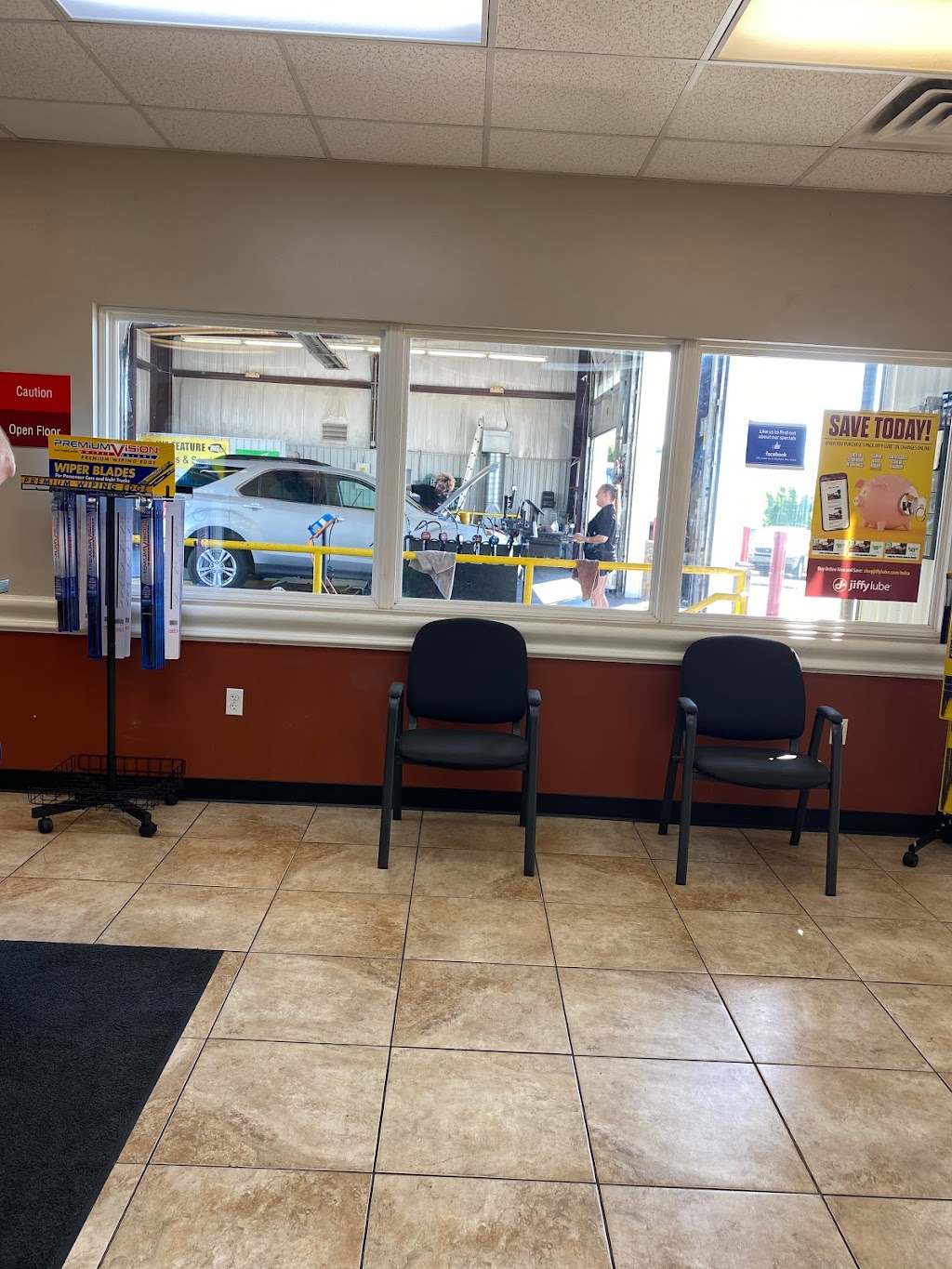 Jiffy Lube | 7853 S Olympia Ave, Tulsa, OK 74132, USA | Phone: (918) 933-5823