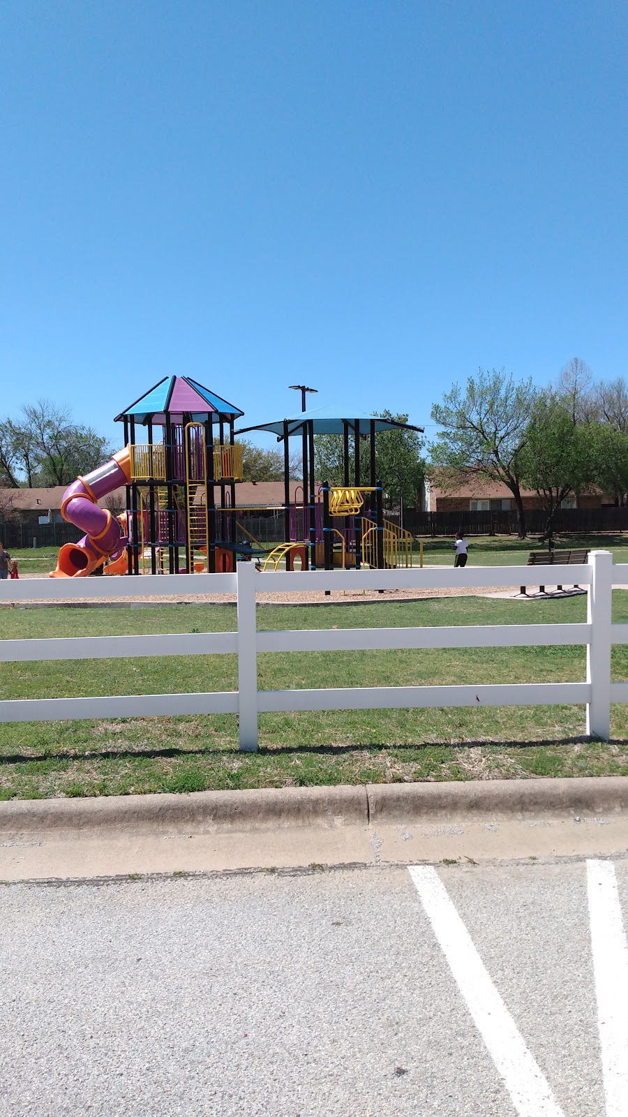 Stormie Jones Park | 2700 Brasher Ln, Bedford, TX 76021 | Phone: (817) 952-2300