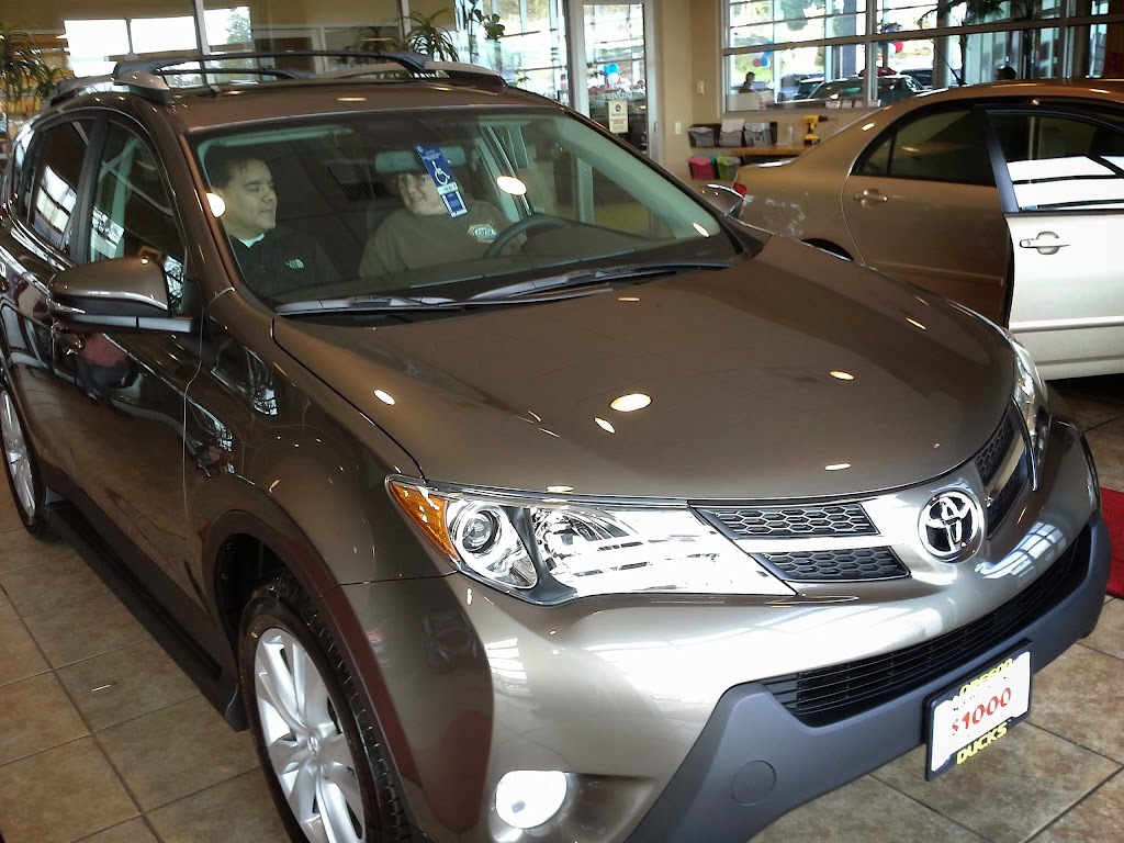 Heartland Toyota | 901 W Hills Blvd, Bremerton, WA 98312, USA | Phone: (360) 616-3271