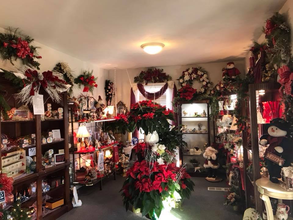 St. John Florist & Gifts | 221 N Olive St, Pacific, MO 63069 | Phone: (636) 271-2436