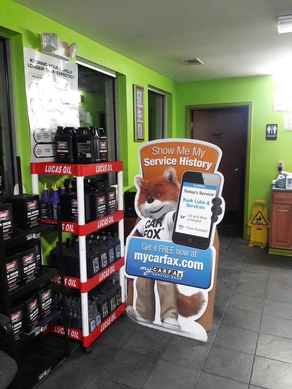 Kwik Lube | 616 E Pioneer Pkwy, Grand Prairie, TX 75051, USA | Phone: (972) 264-9599