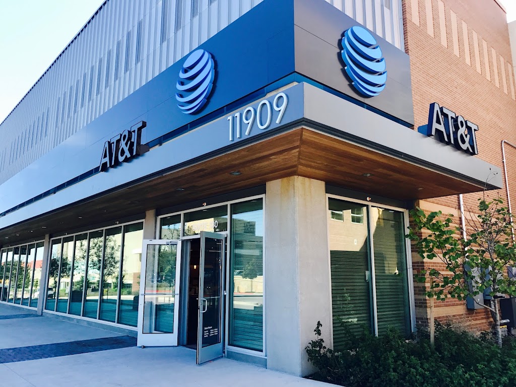 AT&T Store | 11909 Domain Dr Suite 130, Austin, TX 78758, USA | Phone: (512) 833-9440