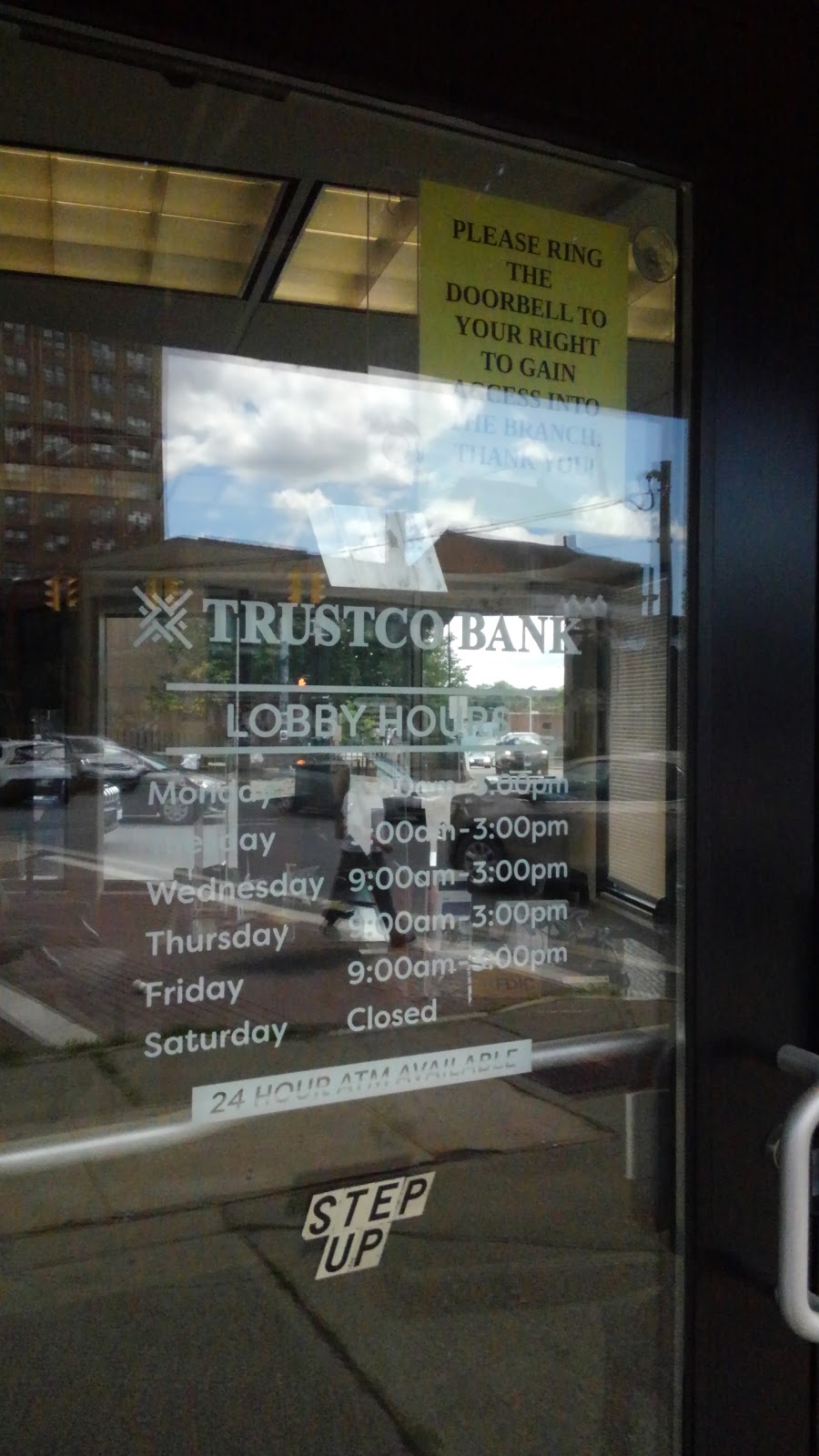 Trustco Bank | 112 State St RM L-1, Albany, NY 12207, USA | Phone: (518) 436-9043
