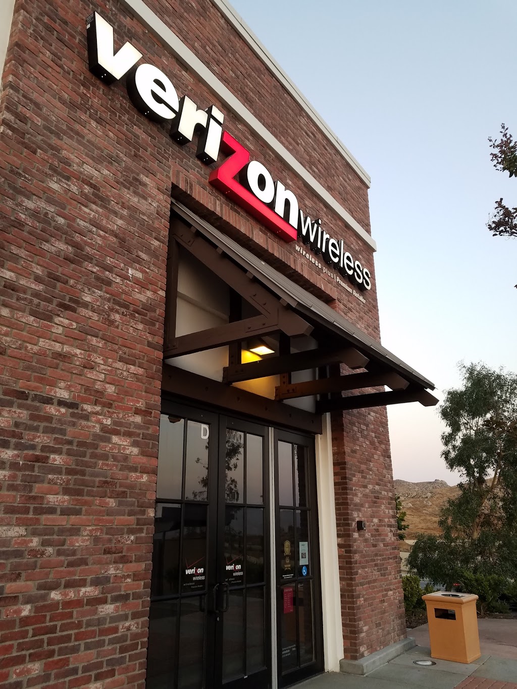 Verizon Authorized Retailer - Wireless Plus | 27120 Eucalyptus Ave, Moreno Valley, CA 92555, USA | Phone: (951) 485-8585