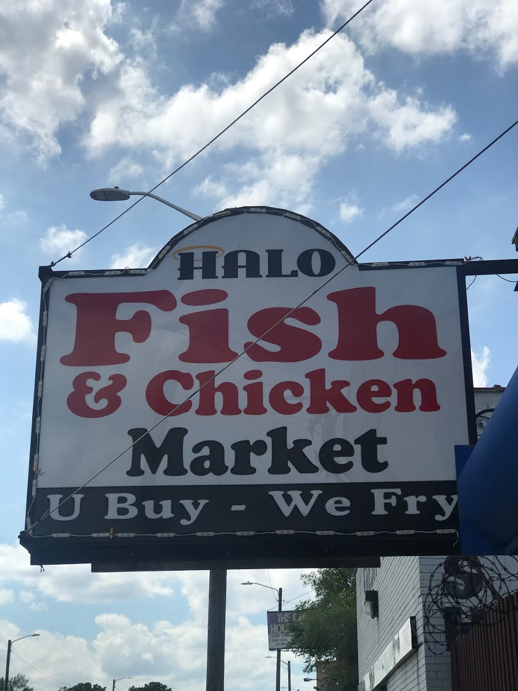 Halo Fish & Chicken Market | 114 W Seven Mile Rd, Detroit, MI 48203, USA | Phone: (313) 305-4165
