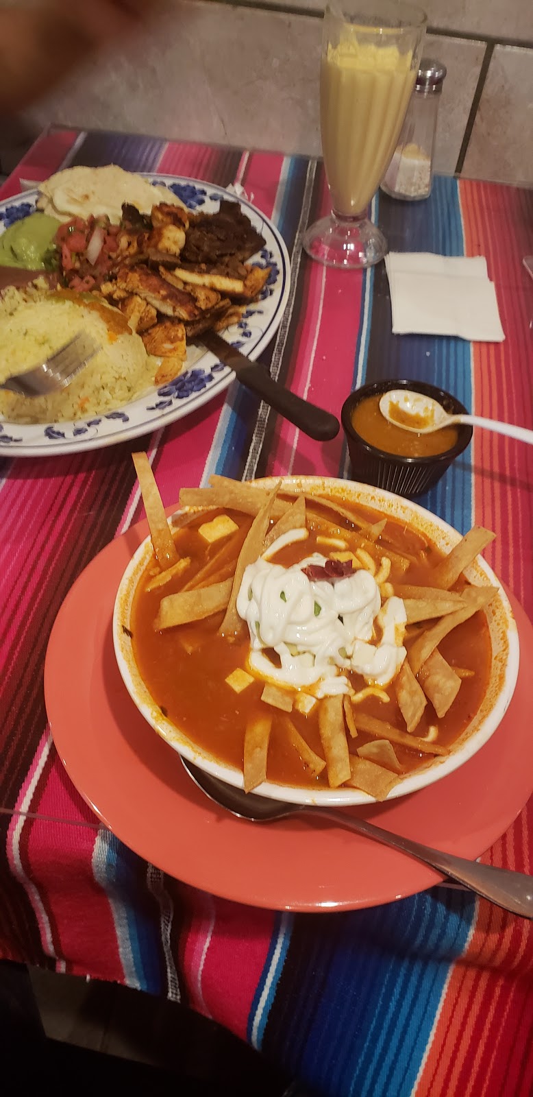 El Nopal Restaurant | 263-B Post Ave, Westbury, NY 11590, USA | Phone: (516) 743-9900