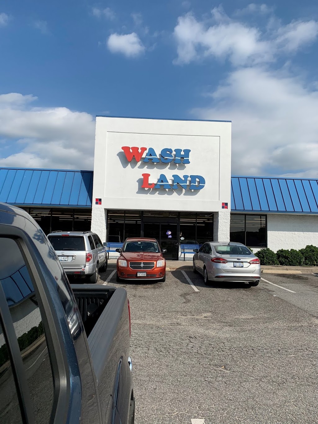 Washland - Military Circle | 6049 E Virginia Beach Blvd, Norfolk, VA 23502, USA | Phone: (757) 461-5050