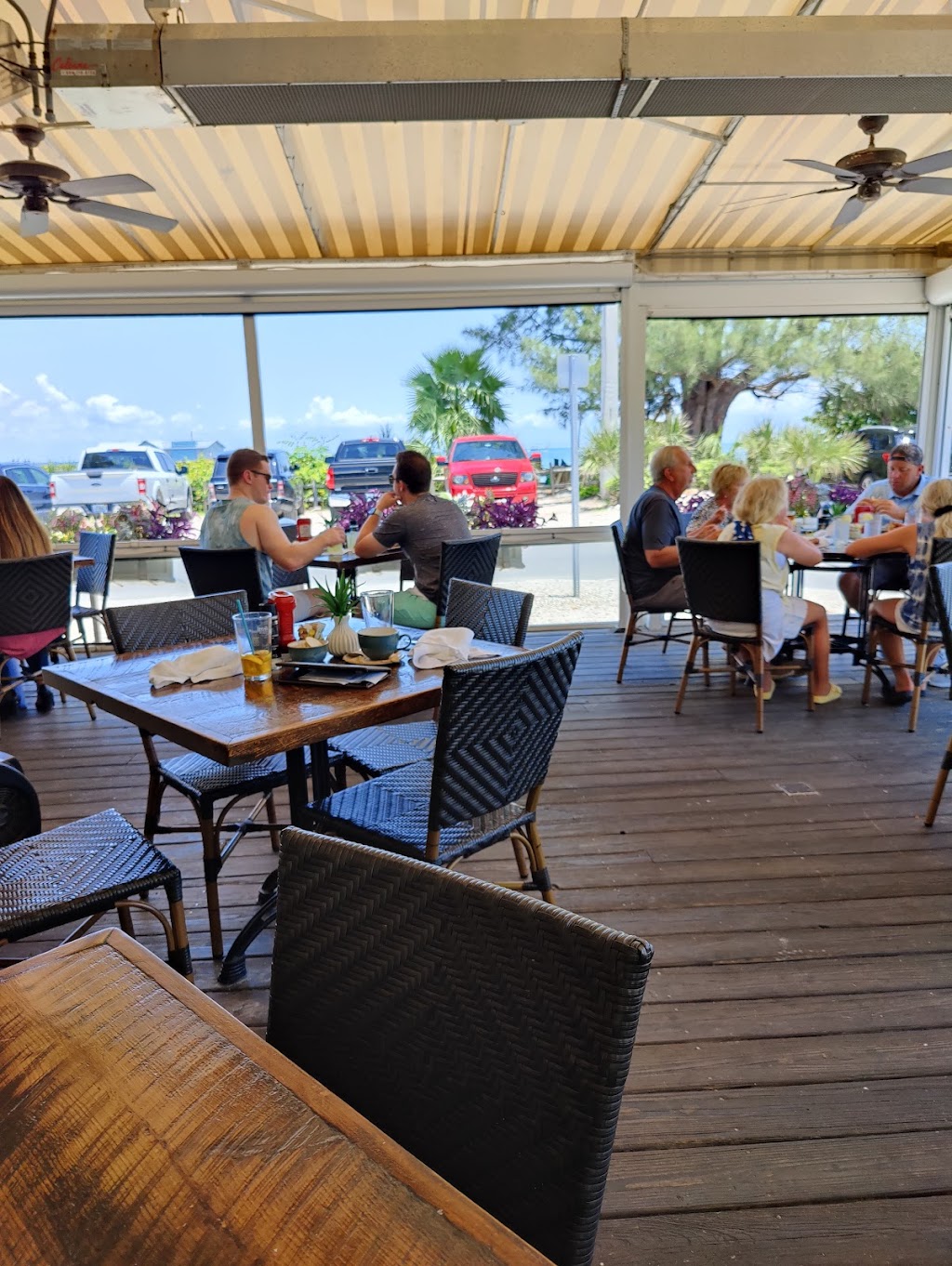 The Waterfront Restaurant | 111 S Bay Blvd, Anna Maria, FL 34216, USA | Phone: (941) 778-1515