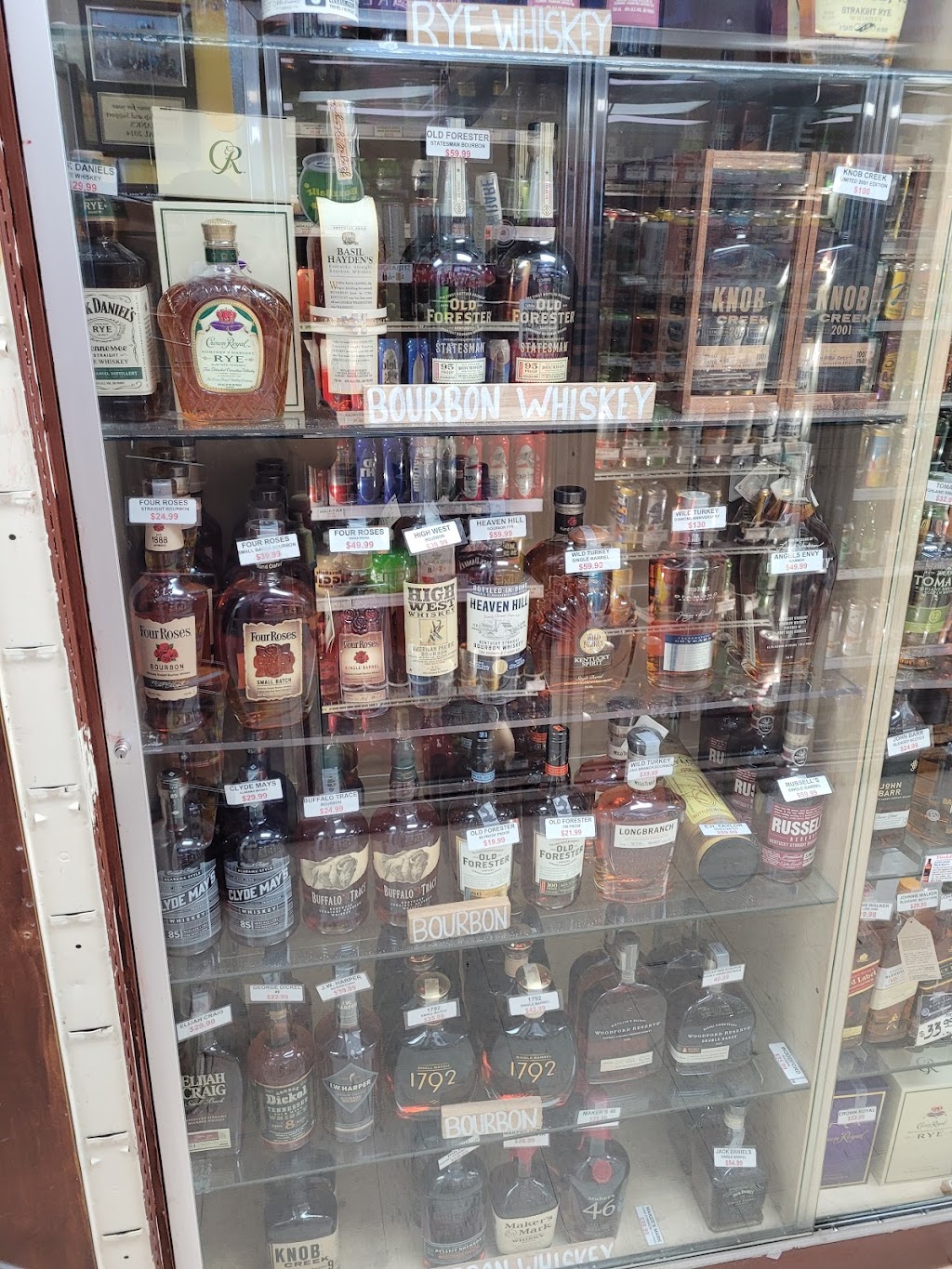 Hanks Liquor | 19989 Meekland Ave, Hayward, CA 94541, USA | Phone: (510) 537-1766