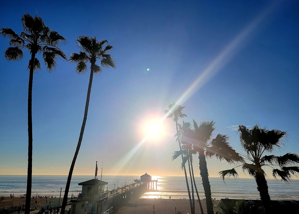 The Strand House | 117 Manhattan Beach Blvd, Manhattan Beach, CA 90266, USA | Phone: (310) 545-7470