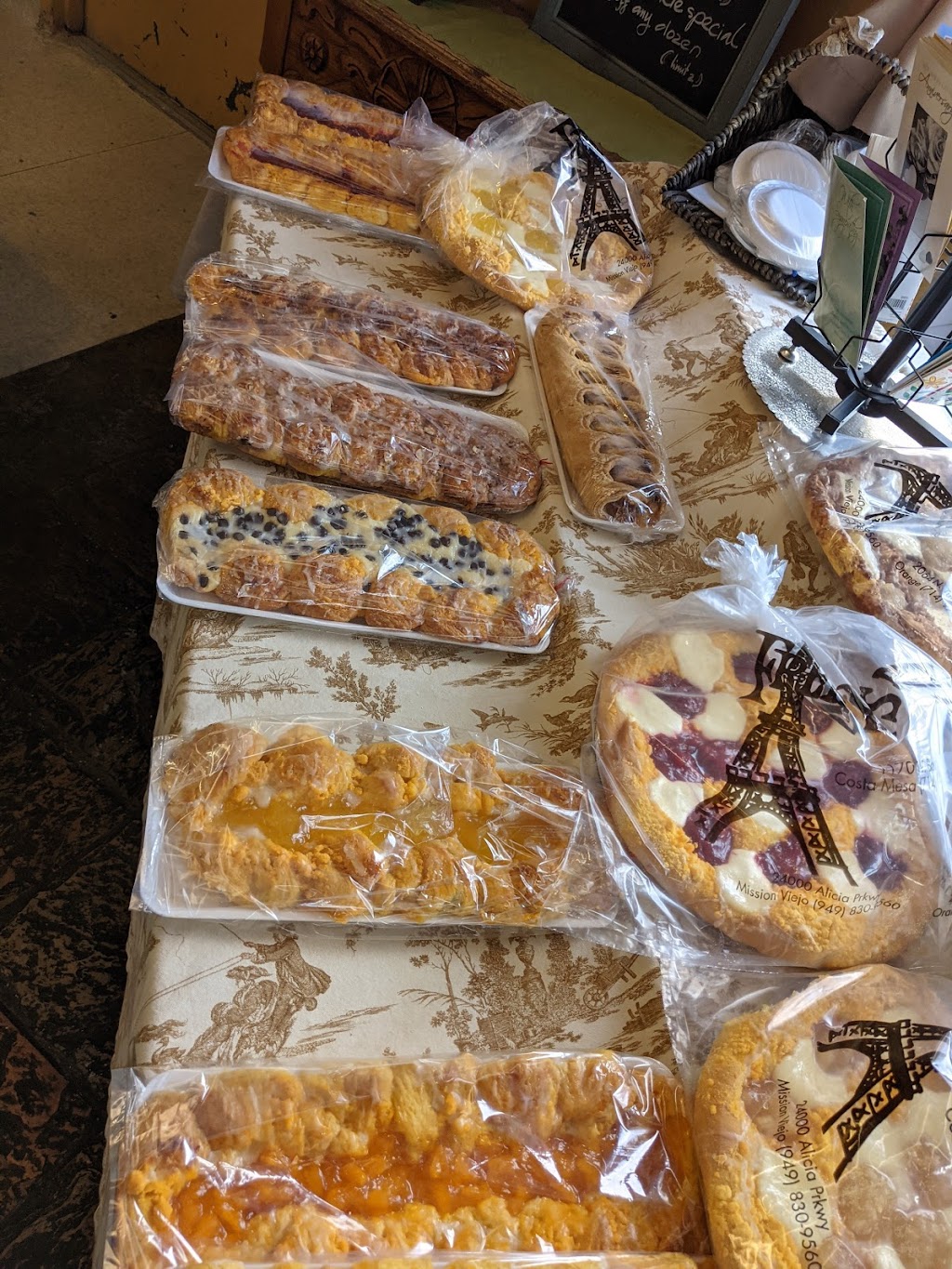 Frenchs Bakery | 24000 Alicia Pkwy Suite 14, Mission Viejo, CA 92691, USA | Phone: (949) 830-9560