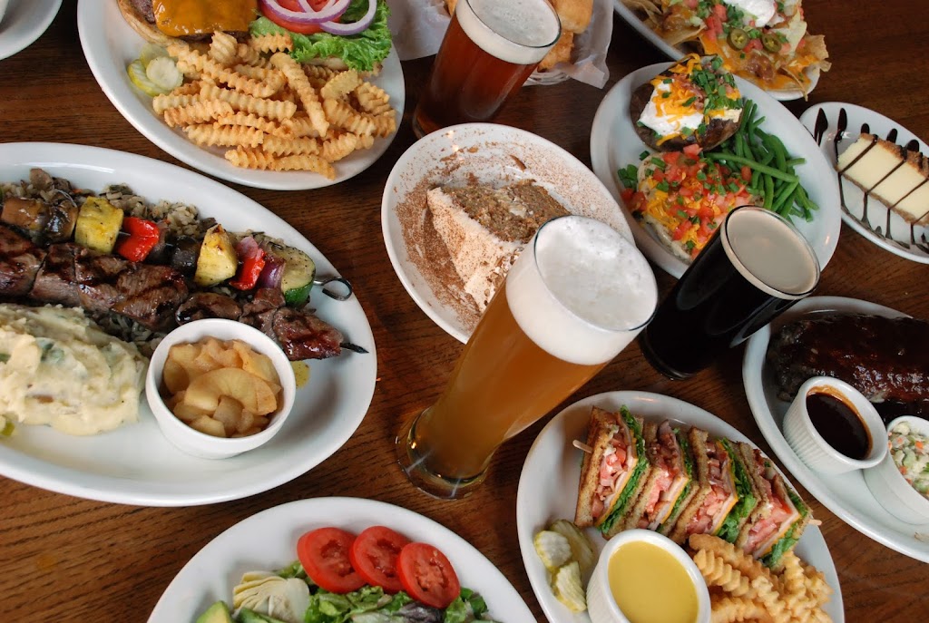 Lazlos Brewery & Grill - Omaha | 2425 S 192nd Ave, Omaha, NE 68130, USA | Phone: (402) 289-5840