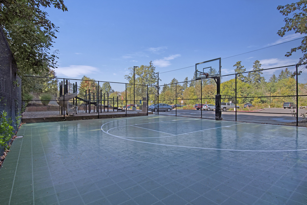 River Ridge Apartments | 17865 SW Pacific Hwy, Tualatin, OR 97062, USA | Phone: (503) 855-4890