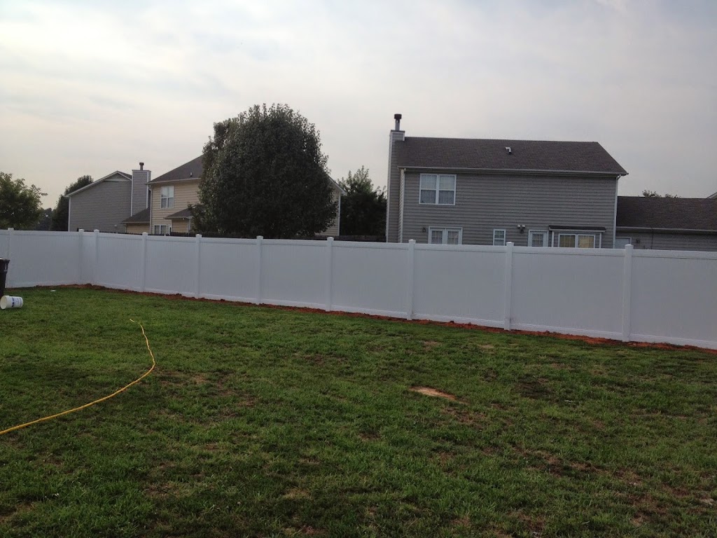 Sandel Fence Builder, LLC | 211 Berry Garden Rd, Kernersville, NC 27284, USA | Phone: (336) 413-3317