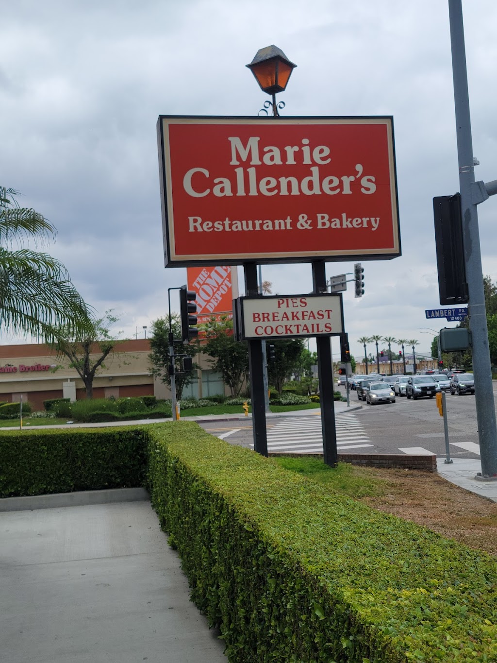 Marie Callenders Restaurant & Bakery | 12402 Washington Blvd, Whittier, CA 90602, USA | Phone: (562) 693-2724