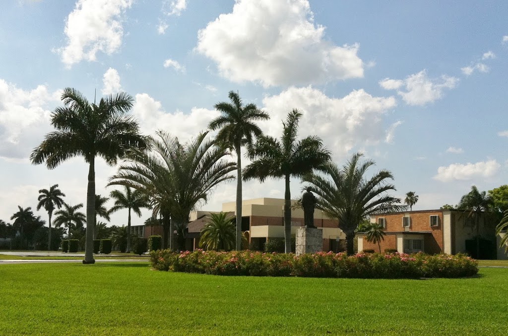 St. John Vianney College Seminary | 2900 SW 87th Ave, Miami, FL 33165, USA | Phone: (305) 223-4561